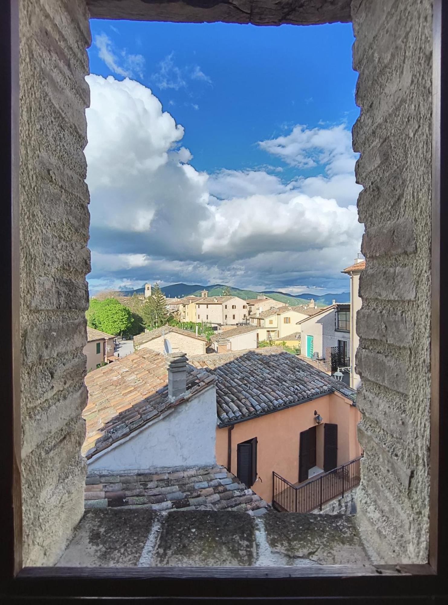 Degli Alessandri House Sassoferrato Exterior photo